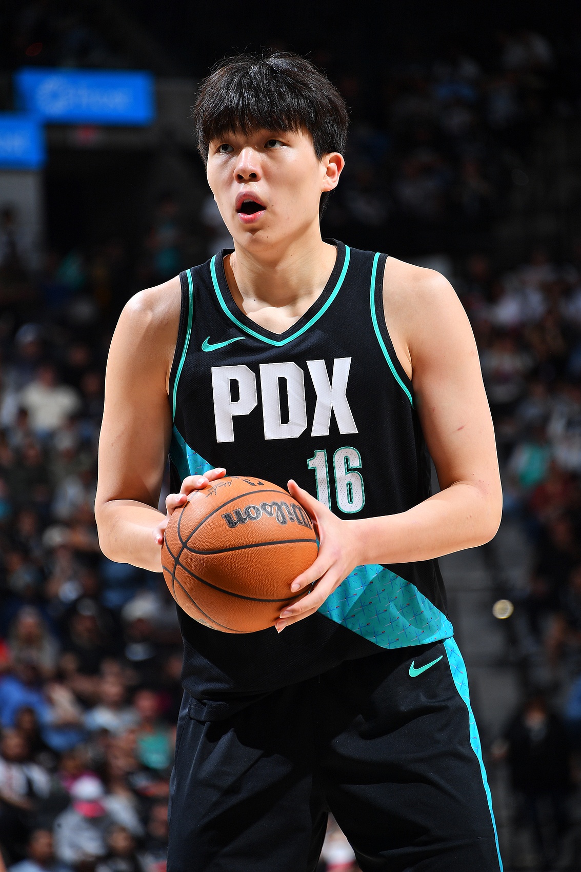 九游体育官网-解说：斯普利特没有杨瀚森的说明书 最擅长的东西根本没展现出来