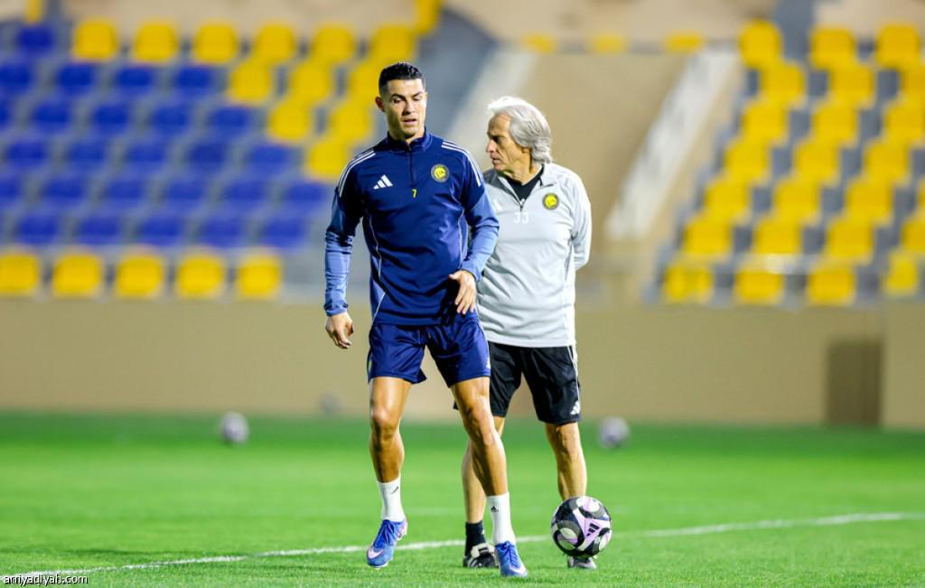 沙媒：胜利主帅取消了战吉达联合的赛前发布会，将面临处罚